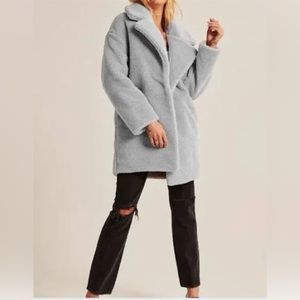 NWOT THE A&F TEDDY COAT 🧸